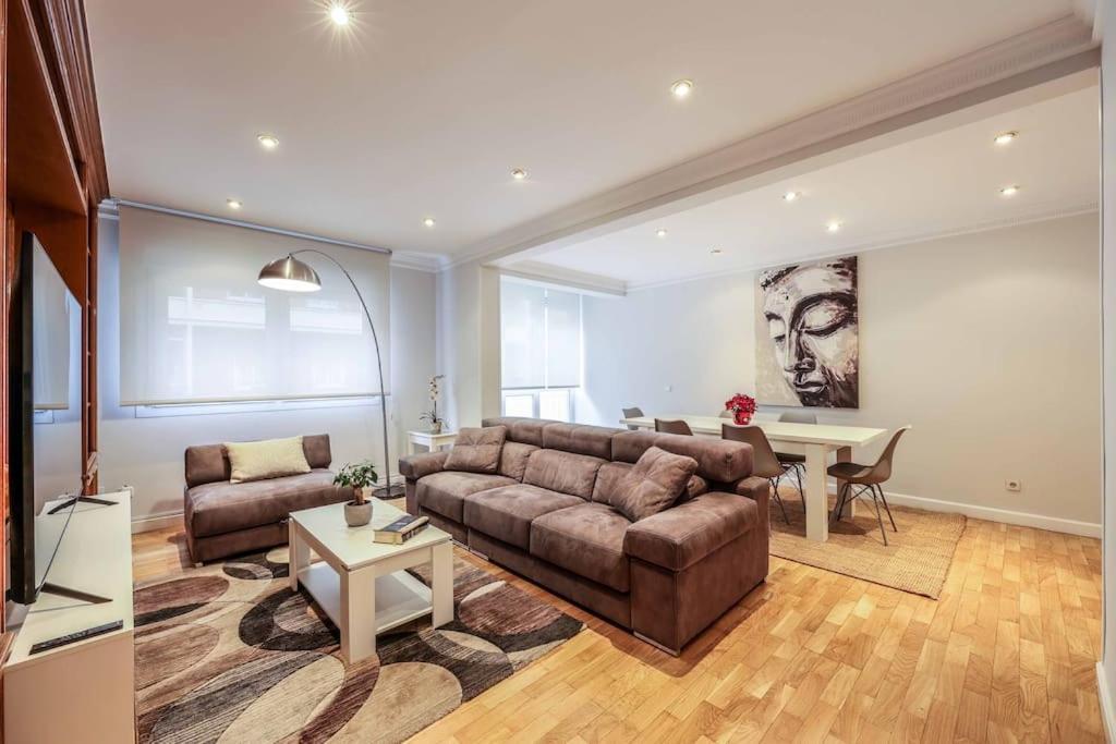 Global Homes - Luxury Retiro Apartment *
