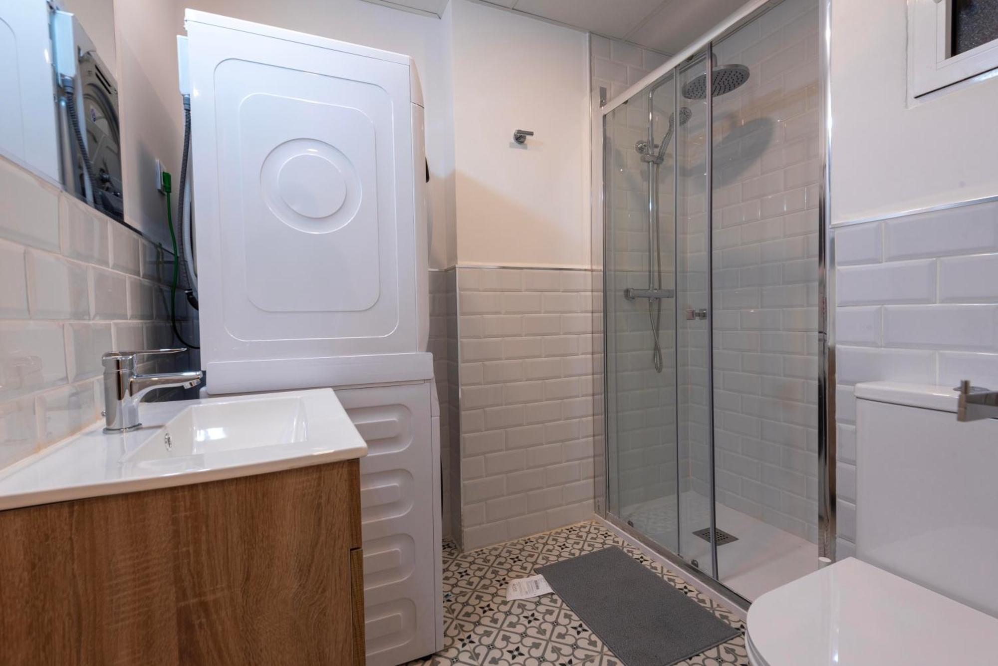 A Centro, Metro 2 Min A Pie Apartment Madrid