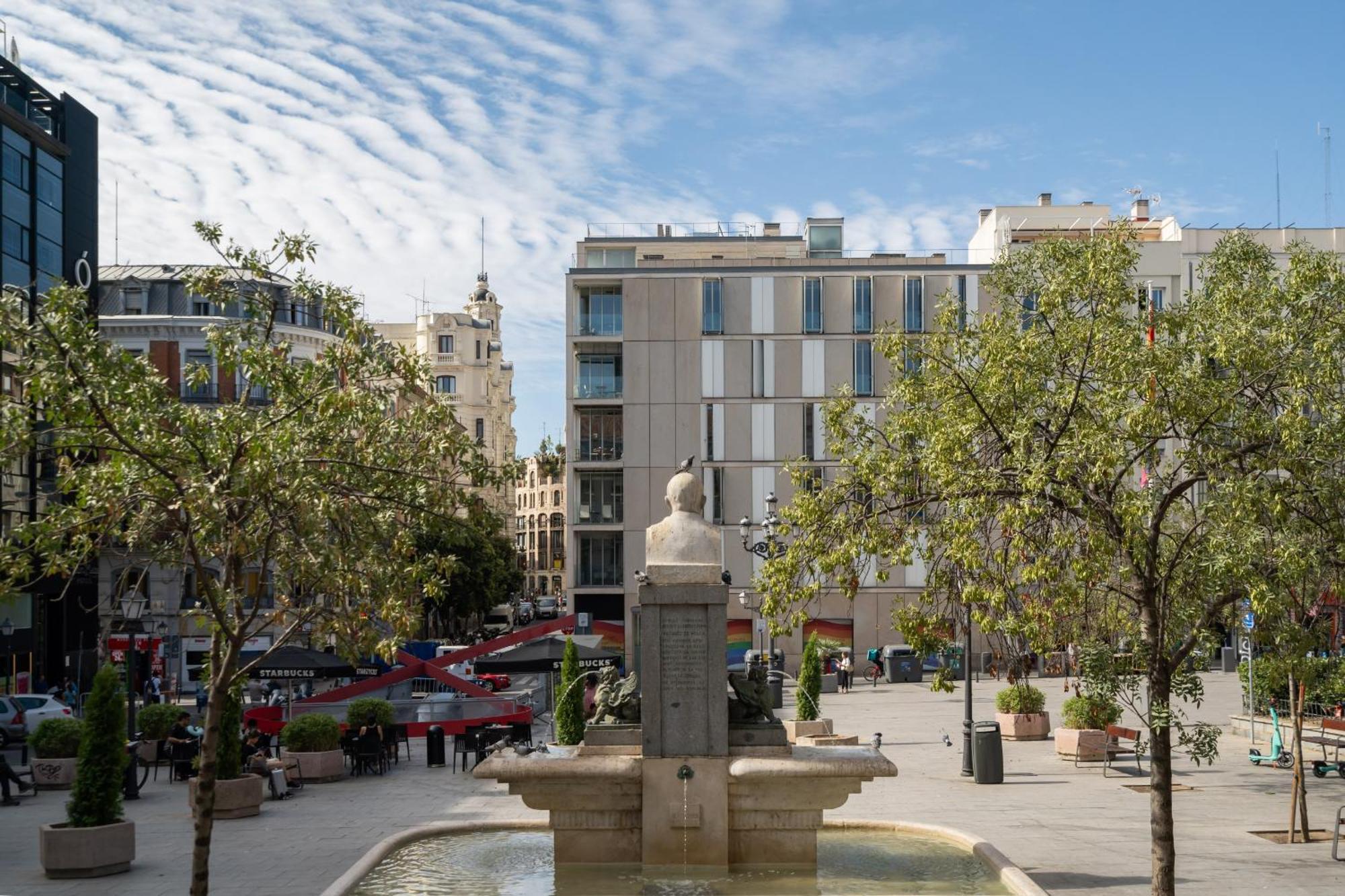 Reformado En La Gran Via Apartamento