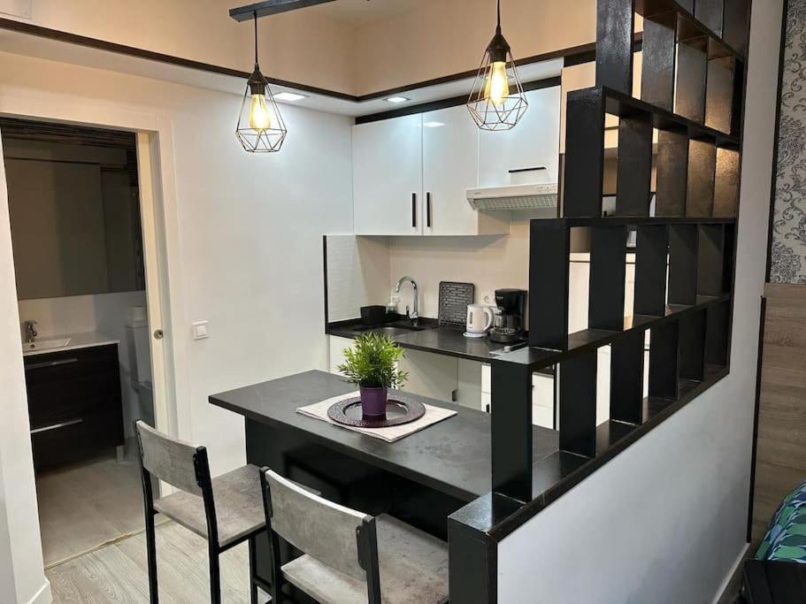 Apartment Cozy For 4 Pax In Gran Via - M1