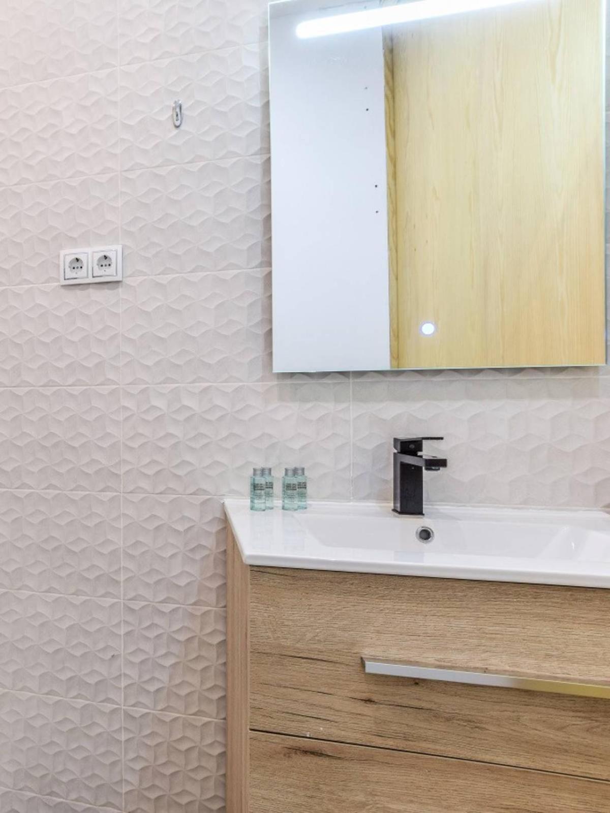 Apartment Estudio Chic En El Corazon De Madrid, Junto A Gran Via Madrid