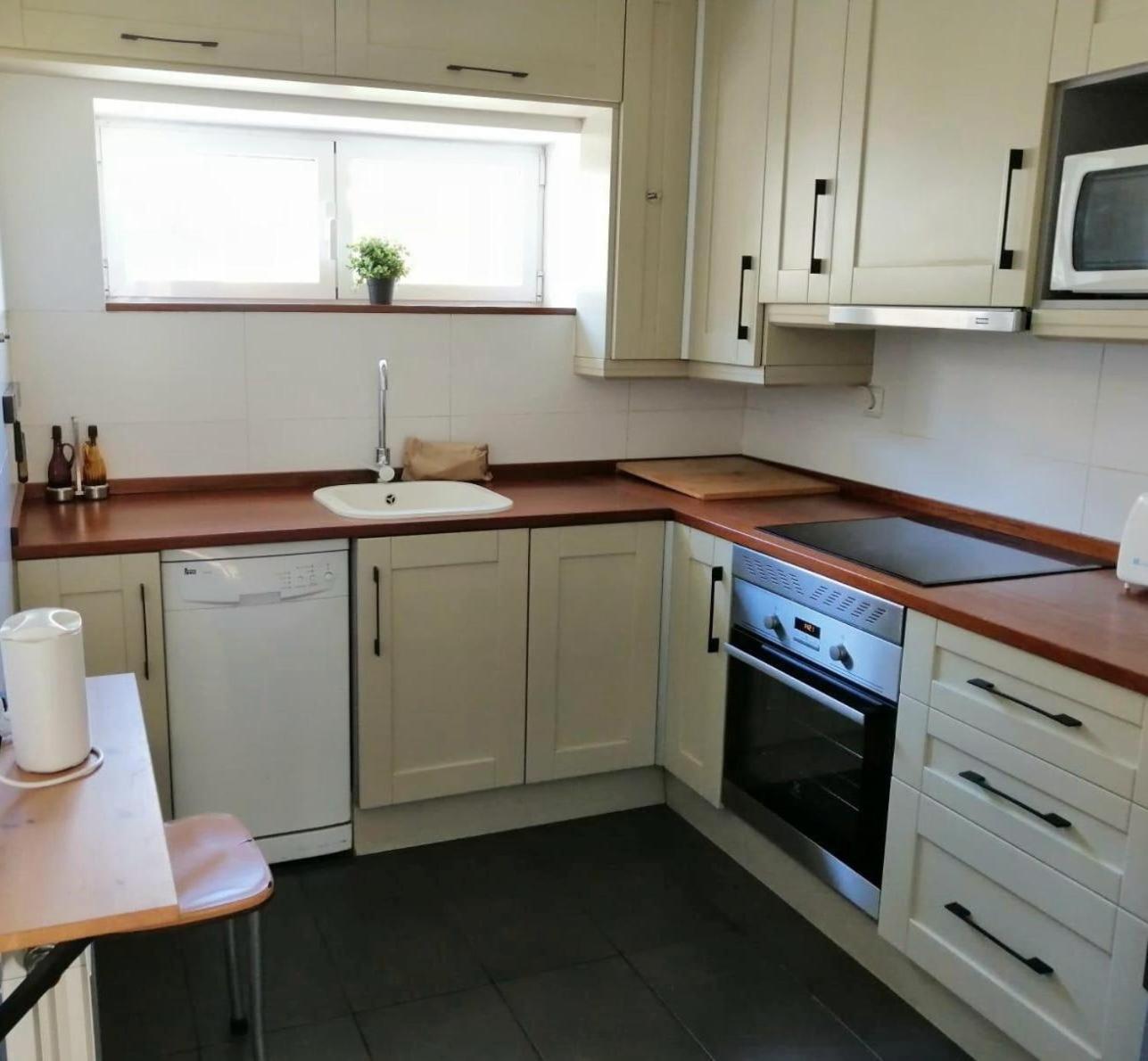 Preciosa Casa Familiar, Sabadell Apartamento
