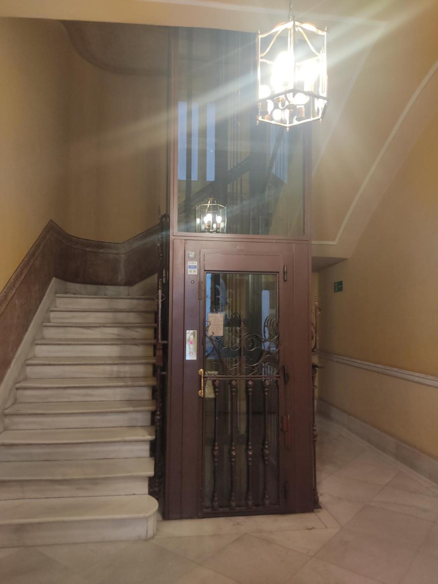 Grand Via House 3*