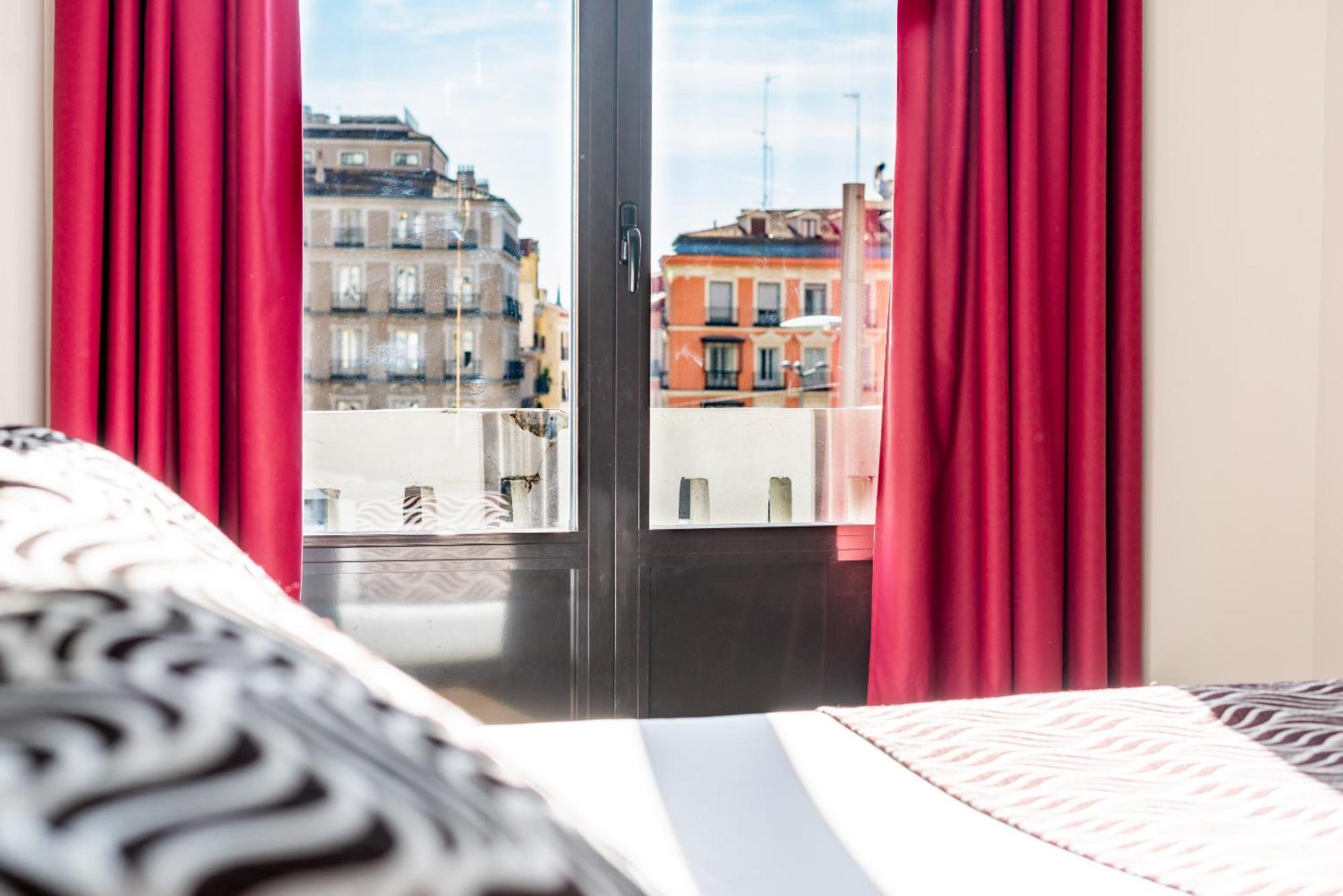 Juliette-gran Via Hostel