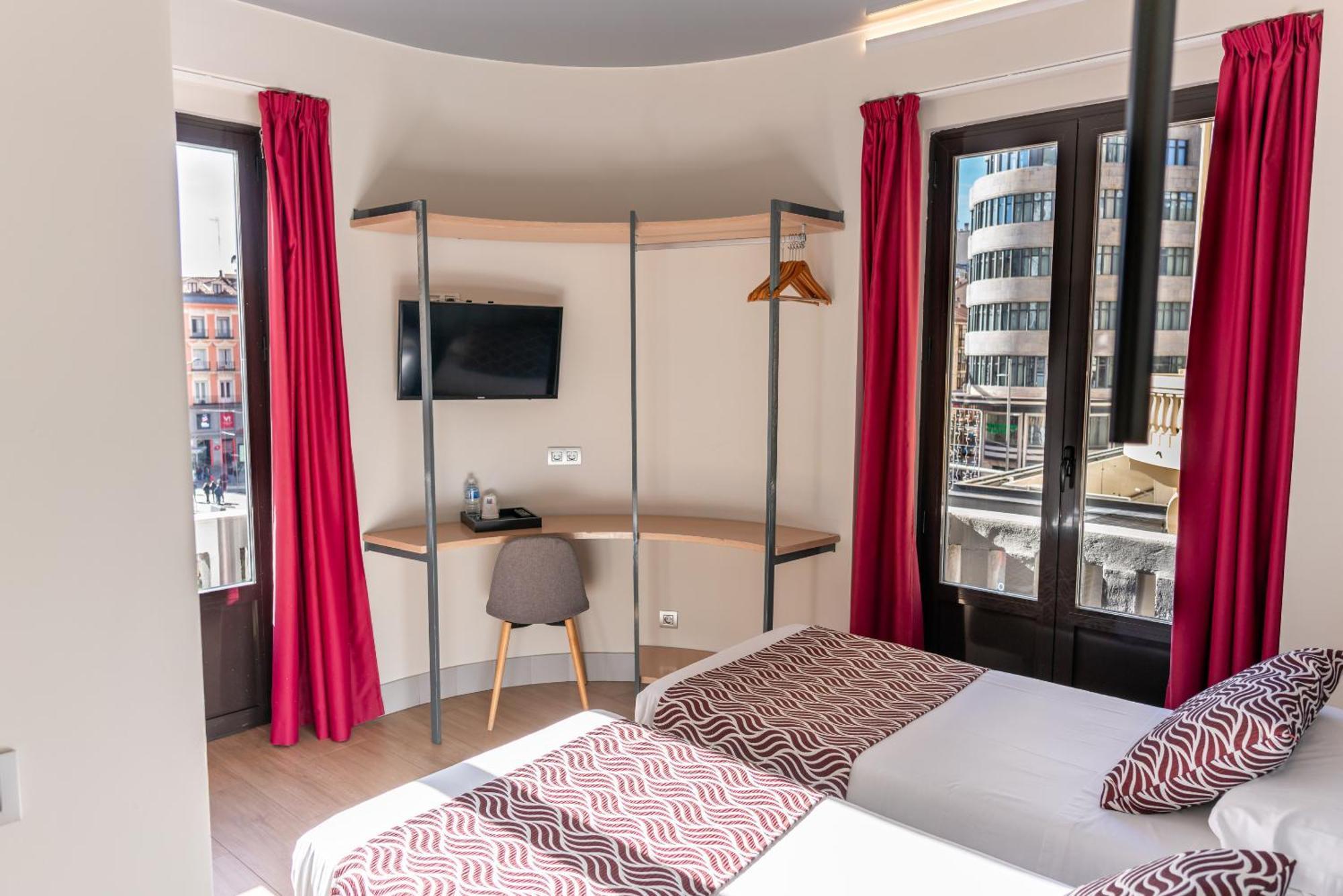 Hostel Juliette-gran Via Madrid
