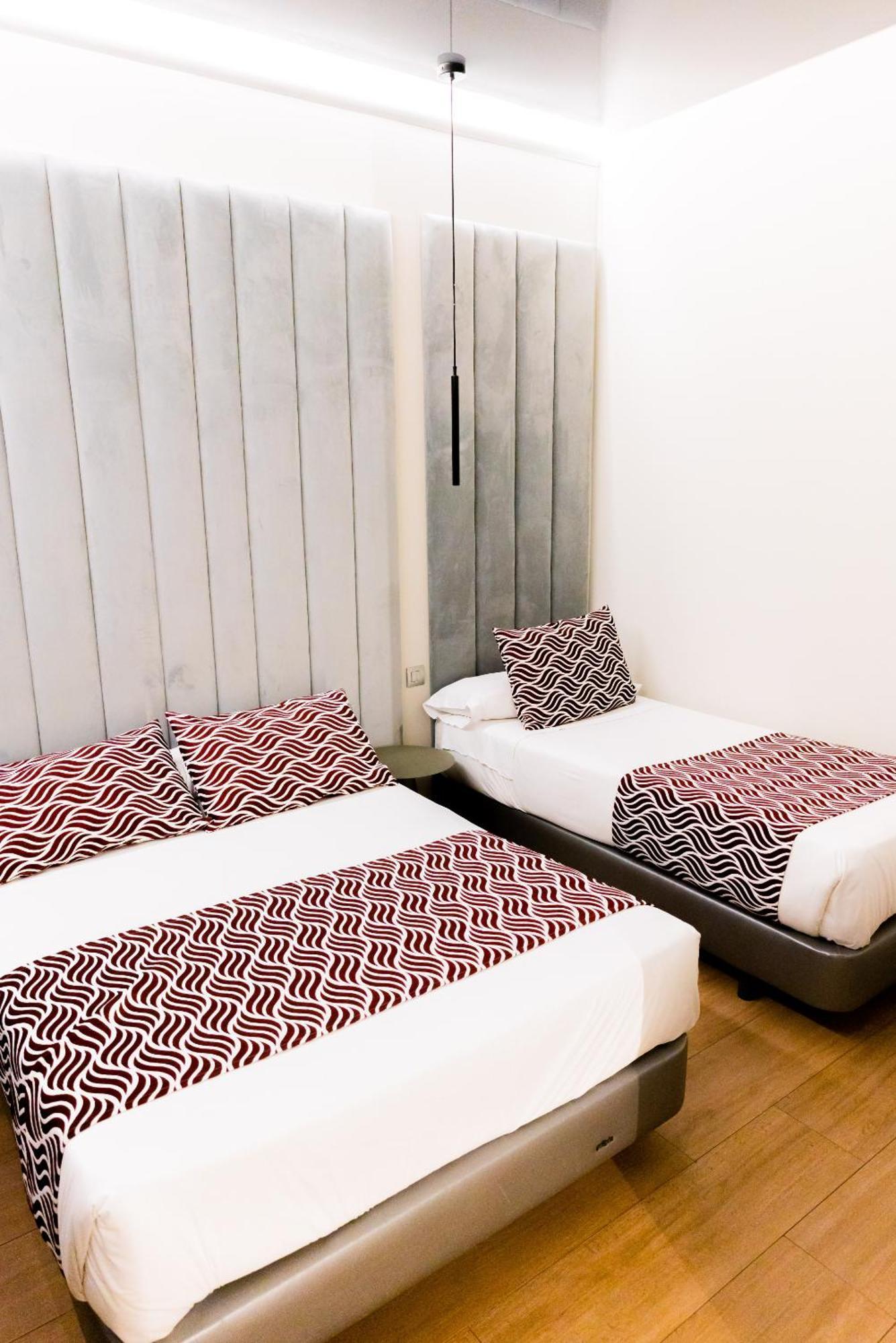 Hostel Juliette-gran Via Madrid