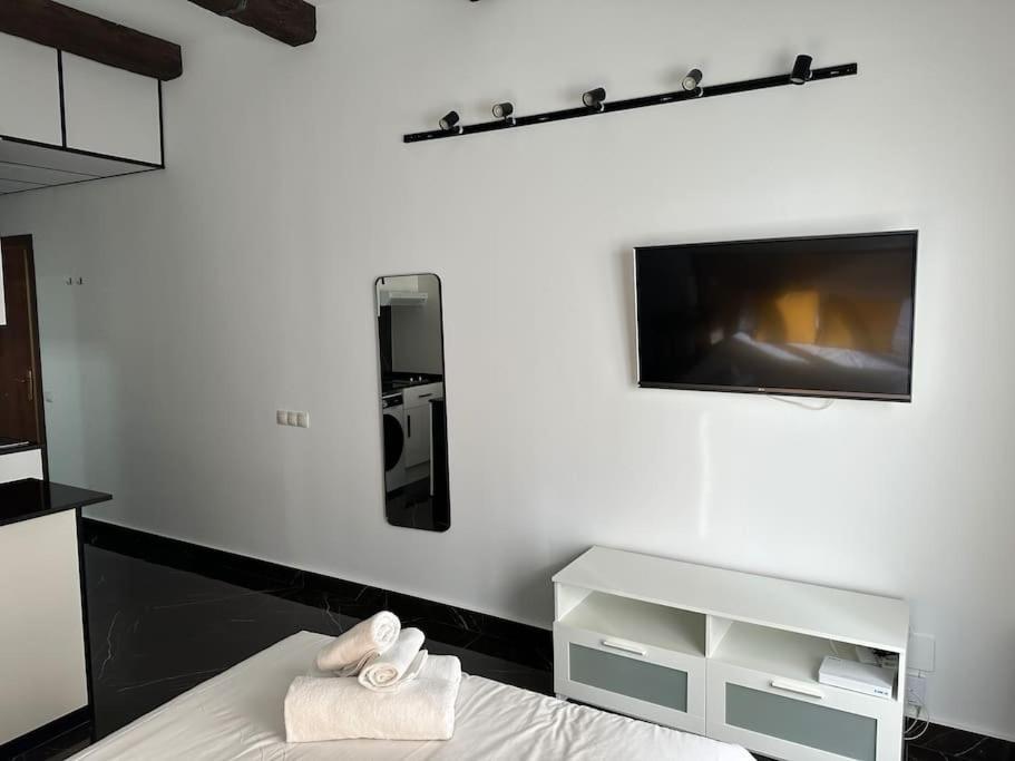 Cozy Penthouse With Terrace In Gran Via - 3c Apartment *