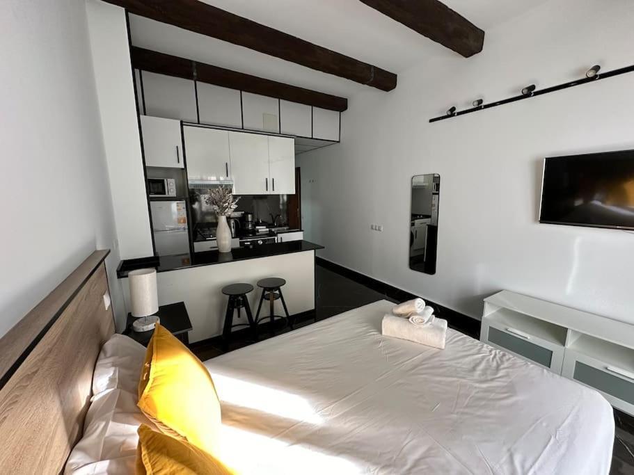 Cozy Penthouse With Terrace In Gran Via - 3c Apartment
