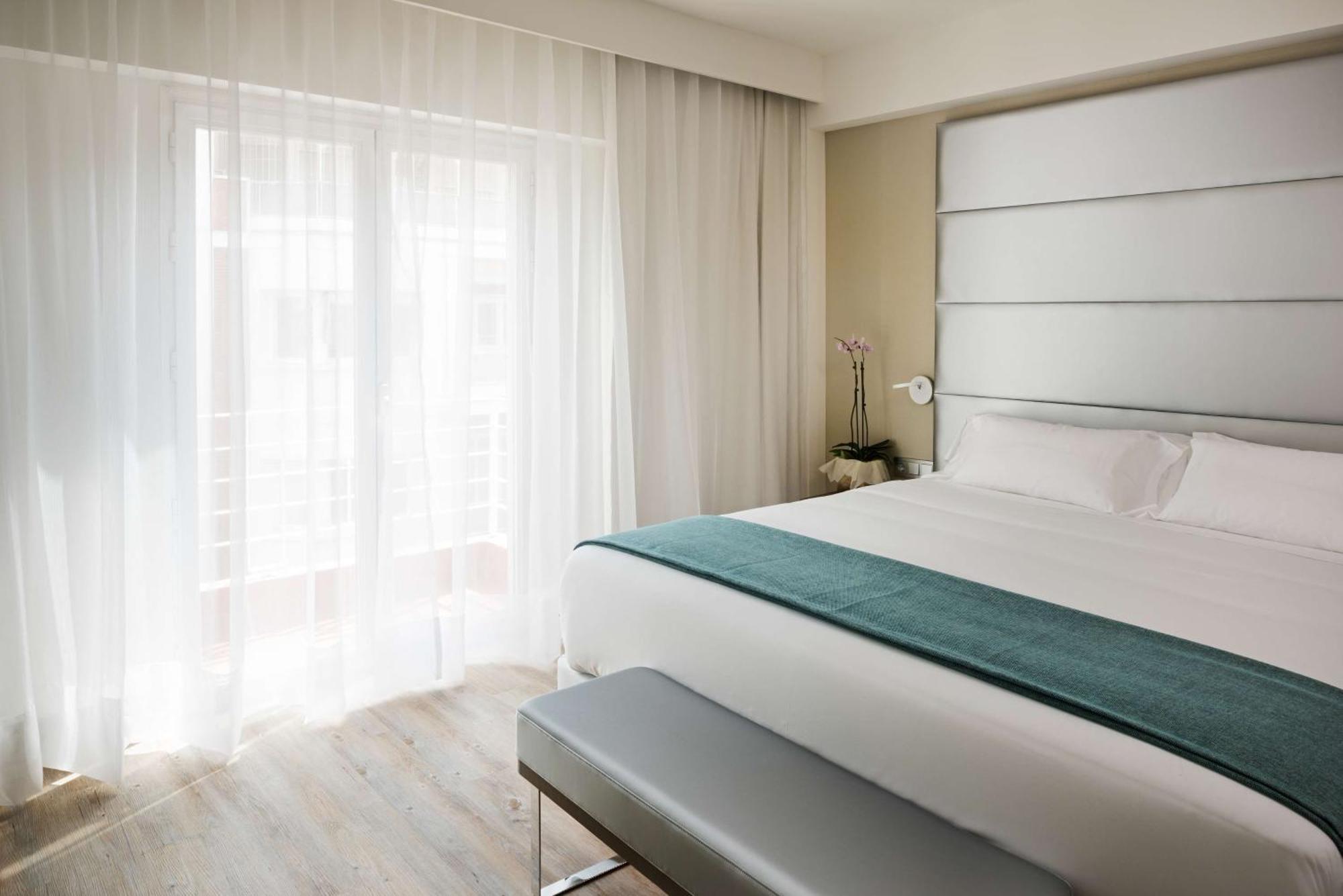 Hotel Nh Zurbano 4*