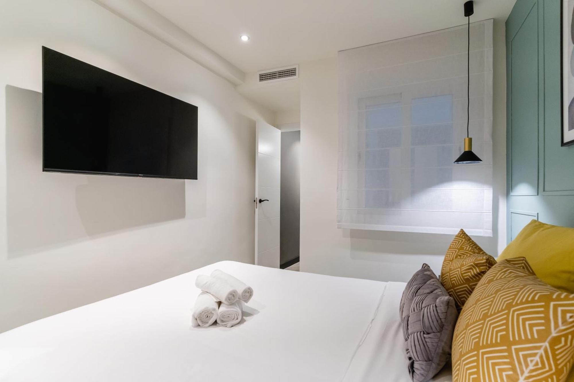 Apartment Modern Apartment-2bedrooms 2baths-malasana *