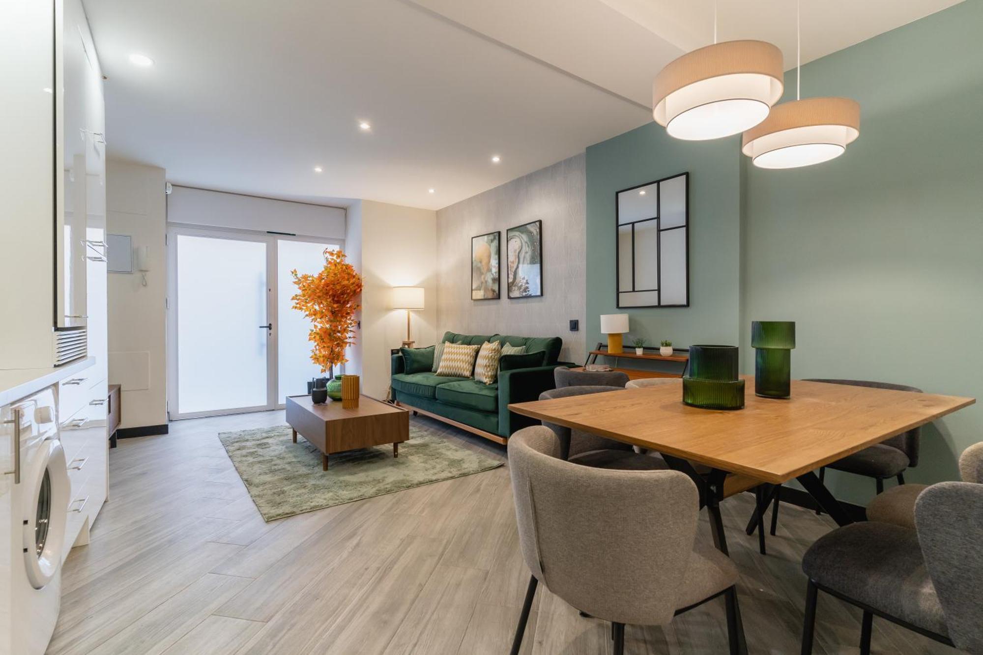 Modern Apartment-2bedrooms 2baths-malasana Apartment *