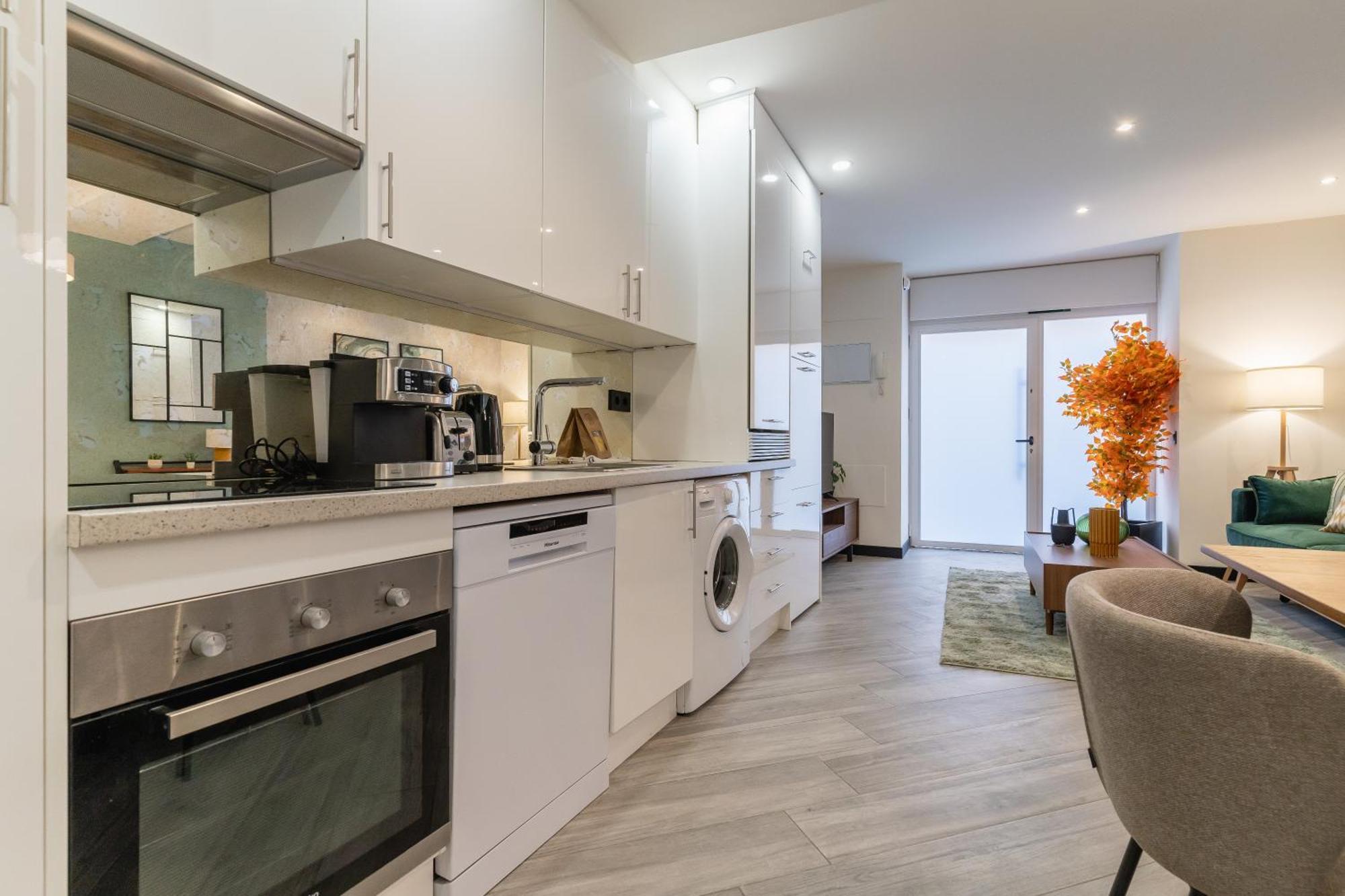 Apartment Modern Apartment-2bedrooms 2baths-malasana