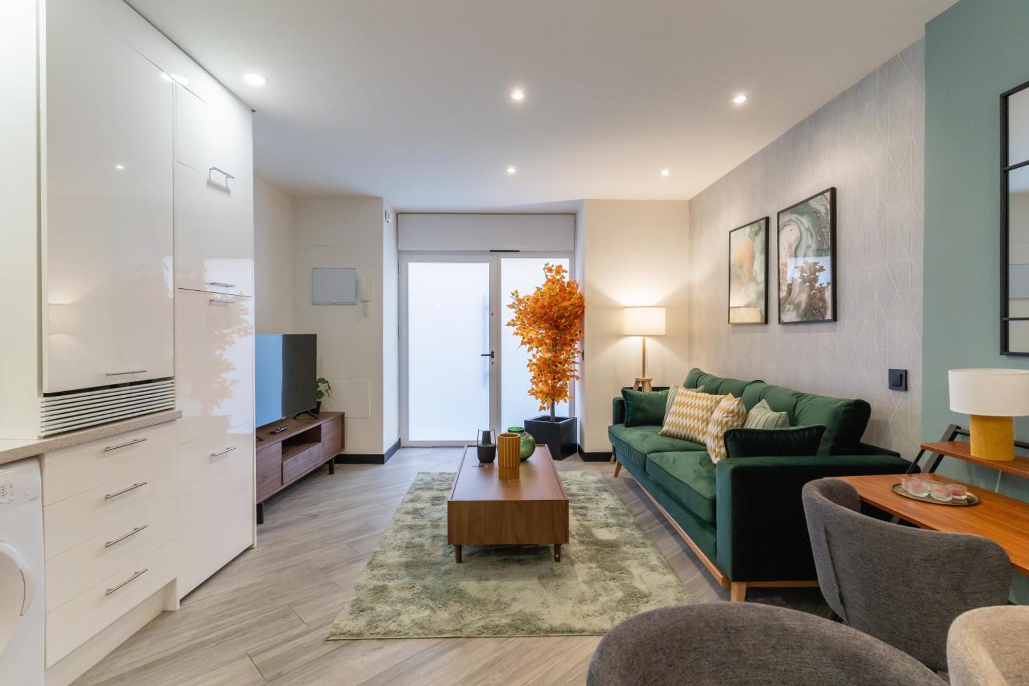 Modern Apartment-2bedrooms 2baths-malasana Apartment