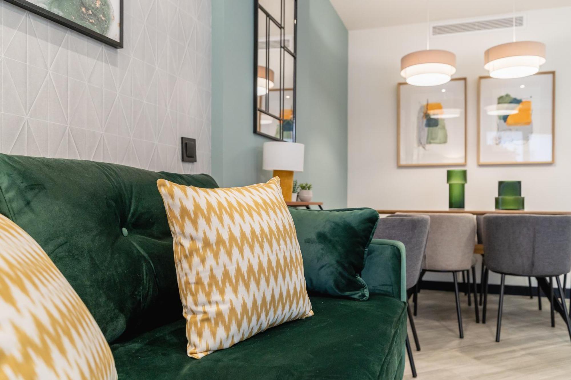 Apartment Modern Apartment-2bedrooms 2baths-malasana *