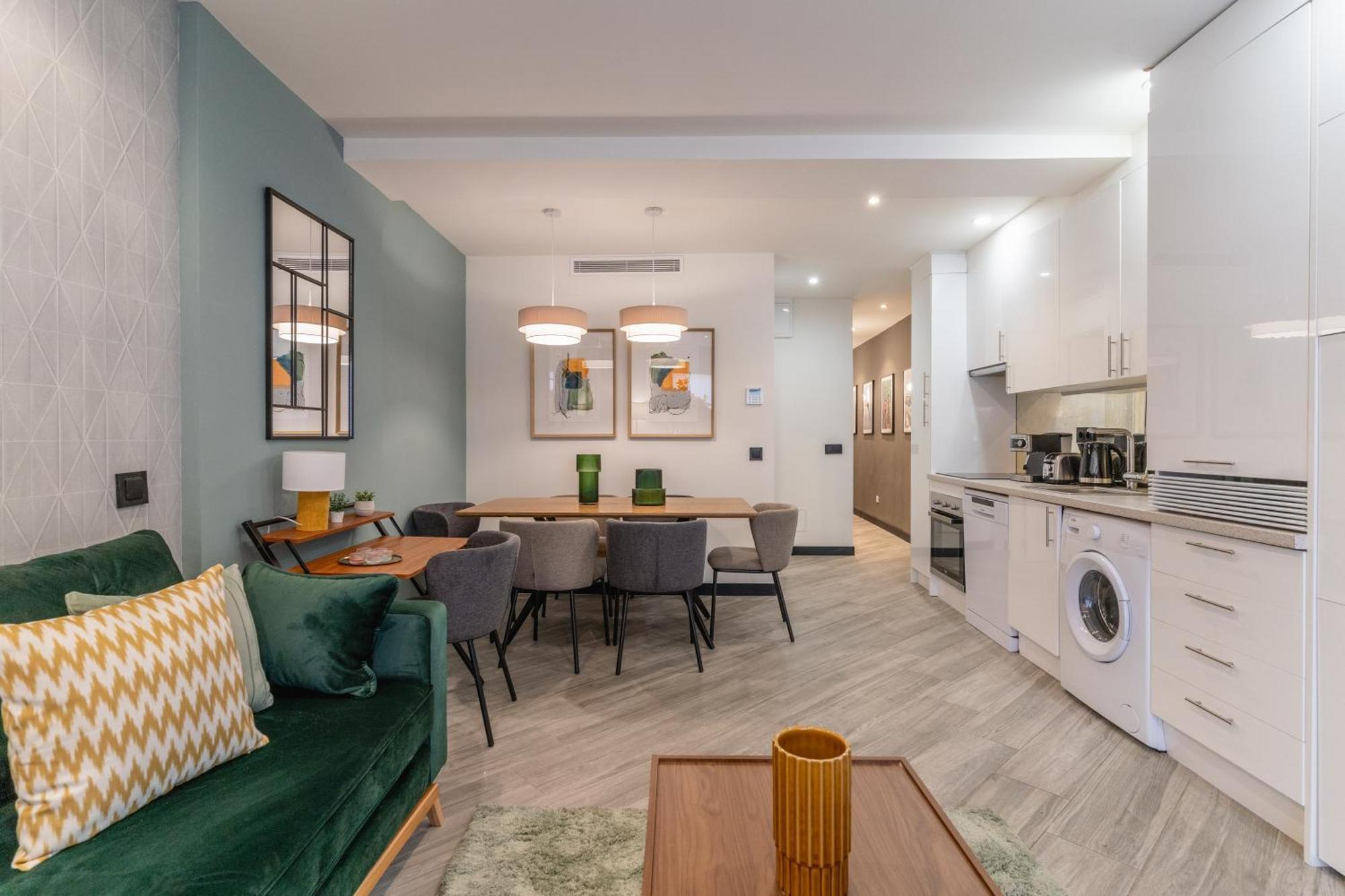 Modern Apartment-2bedrooms 2baths-malasana