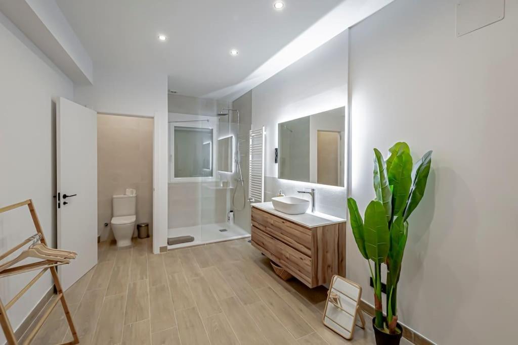 Apartamento Stunning And Spacious Flat At Barrio De Letras *