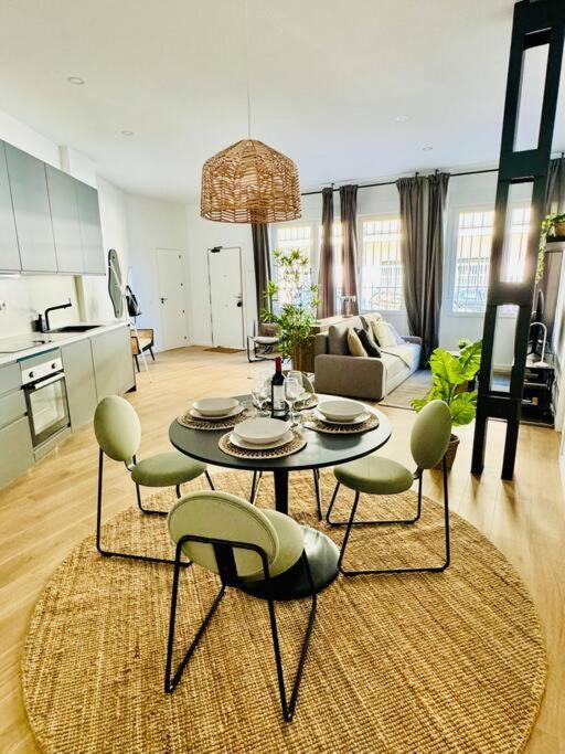 Chic & Stylish Hideout *