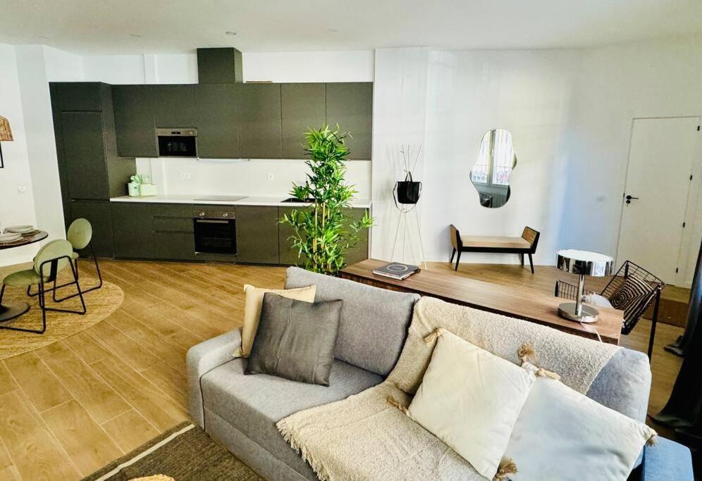 Apartment Chic & Stylish Hideout