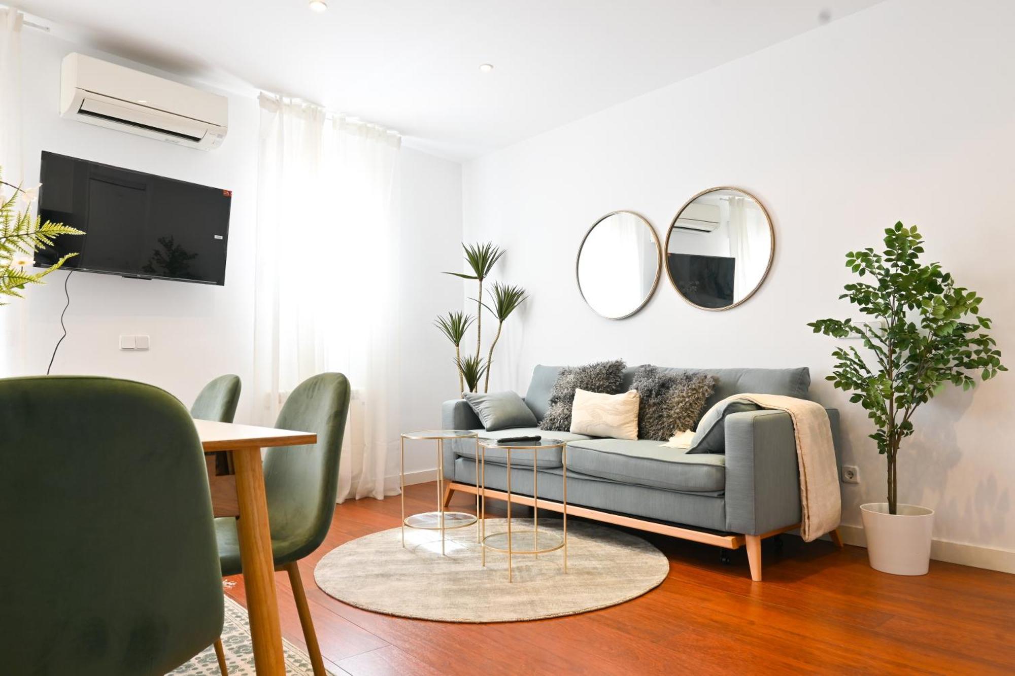 For You Apartamento De Dos Con Terraza En El Corazon De Malasana Ecl4ºa Apartment Madrid