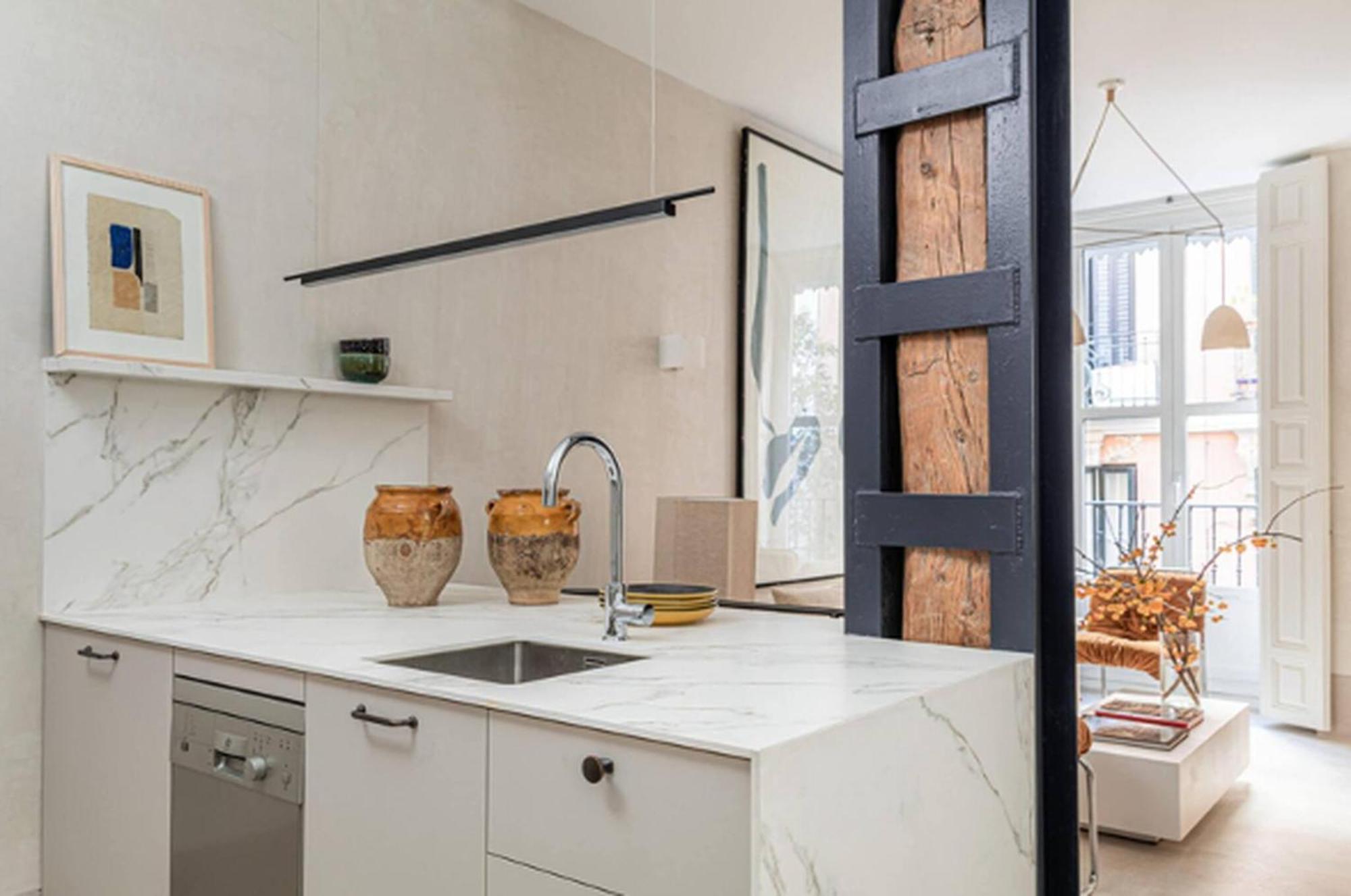 Lejlighed Exclusive Nestled In The Vibrant Neighborhood Of Neptuno Madrid