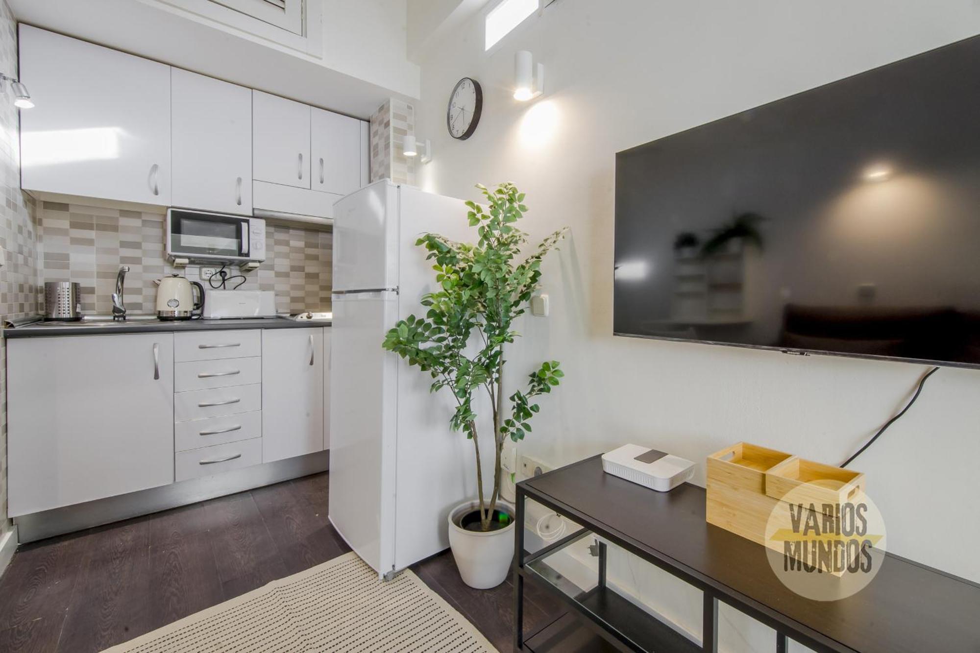 Sunny 3pax En Plena Plaza De Chueca Apartment