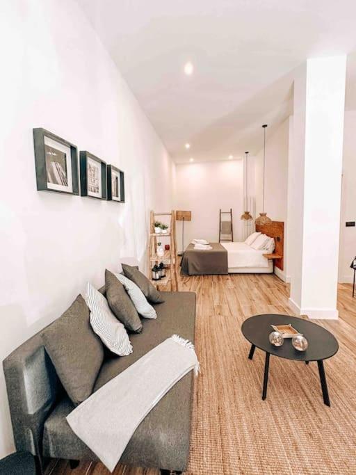 Apartamento In Lavapies, Downtown Madrid