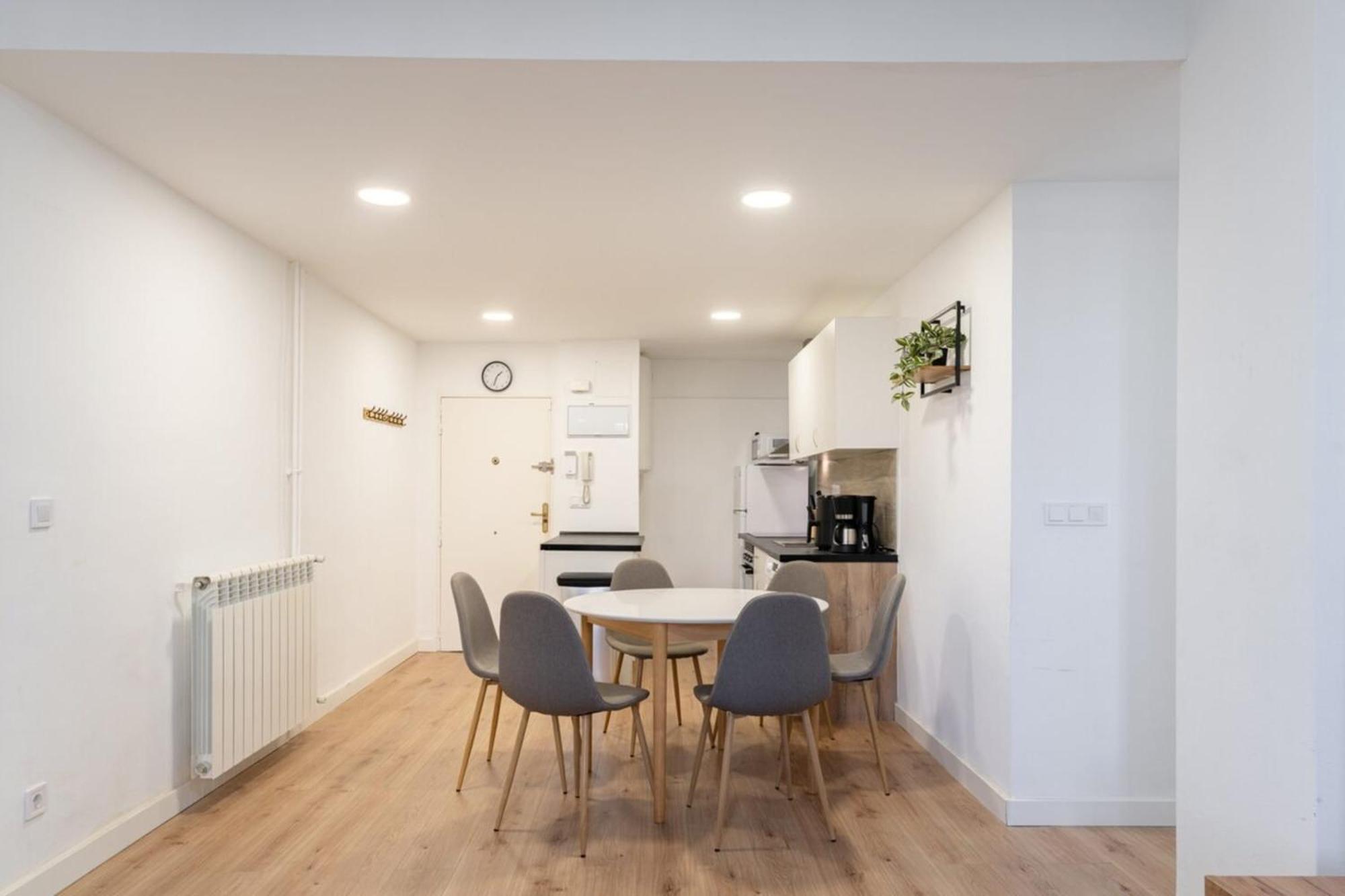 Apartment Moderncozy Near Barajas