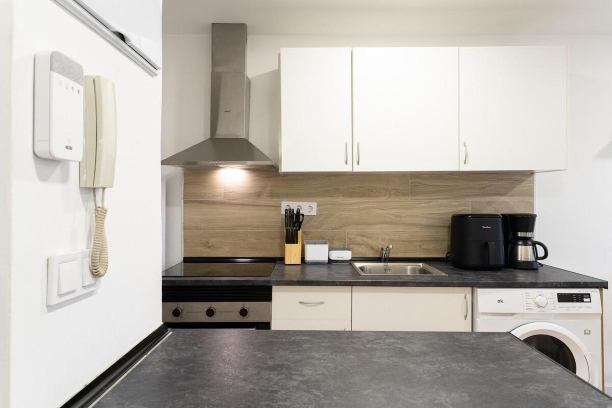 Apartment Moderncozy Near Barajas Madrid
