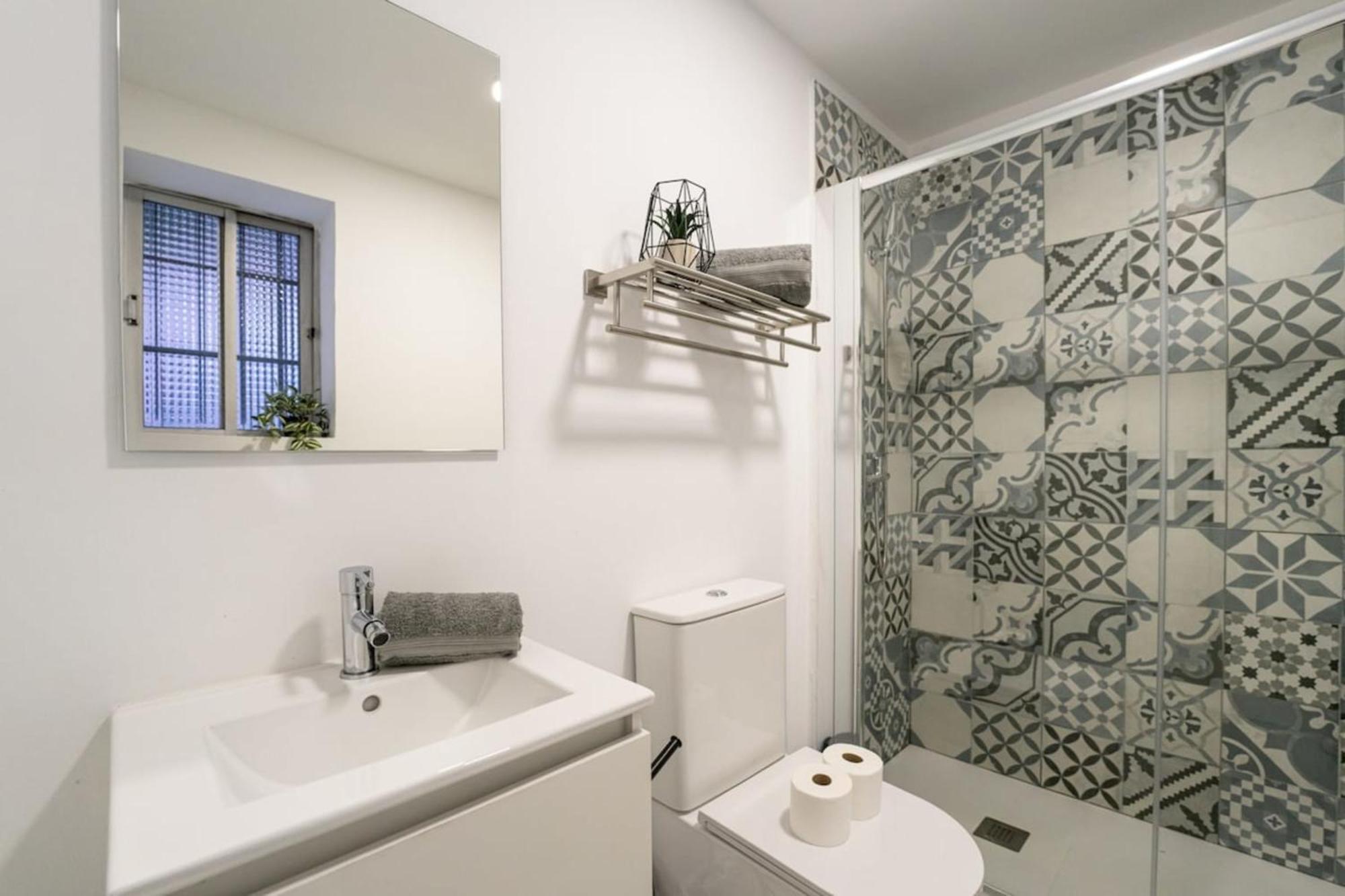 Apartment Moderncozy Near Barajas Madrid