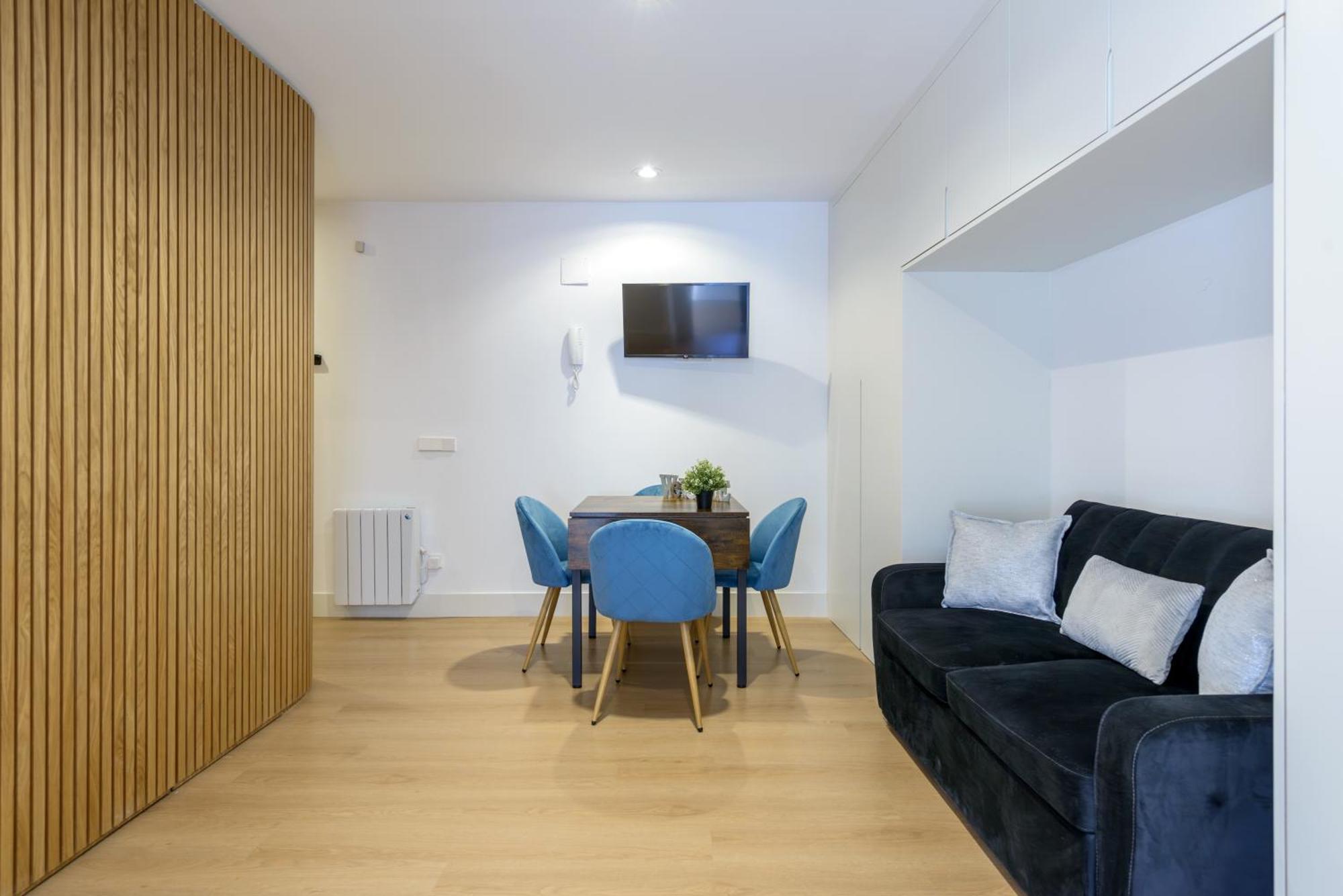 Gran Via New 2br 1bth Elevator Lejlighed *