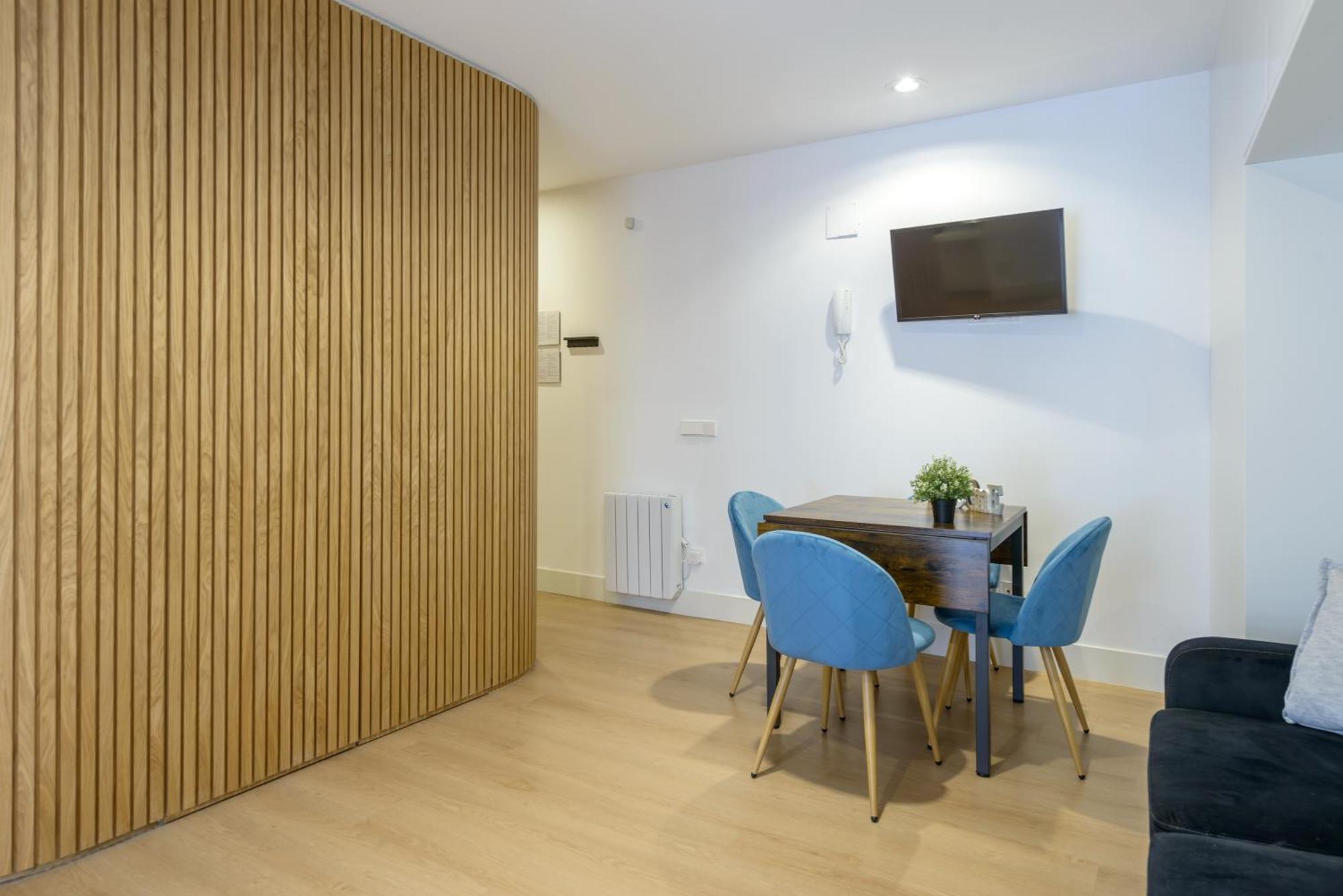 Gran Via New 2br 1bth Elevator Lejlighed *