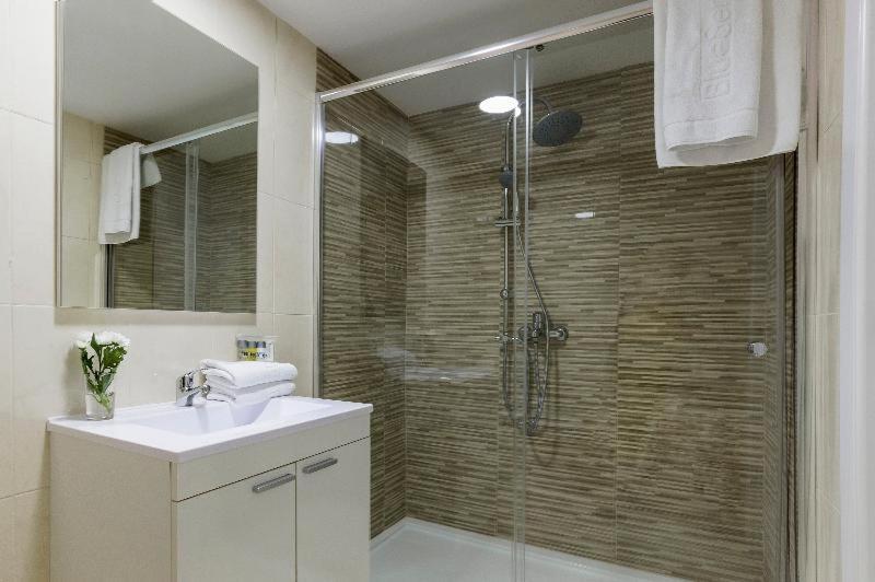 Aparthotel Boutique Urban Serrano 2*