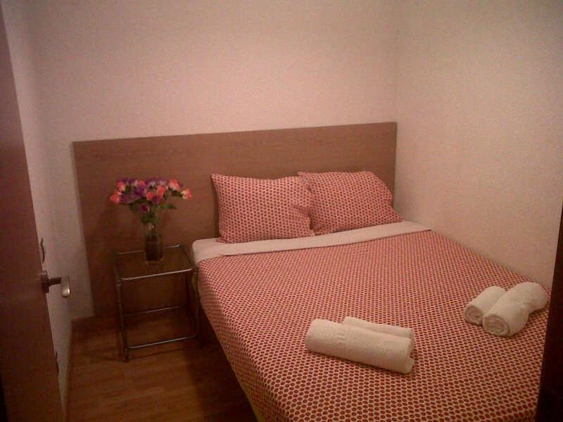 Km1 Amparo Hotel Madri