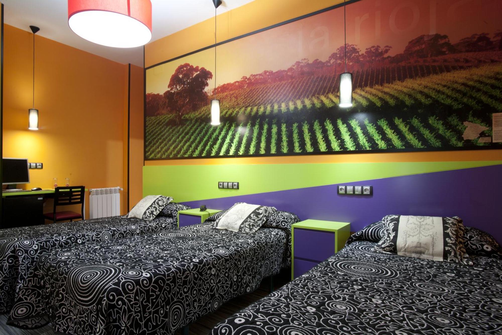 Guest house Jc Santa Ana 3*