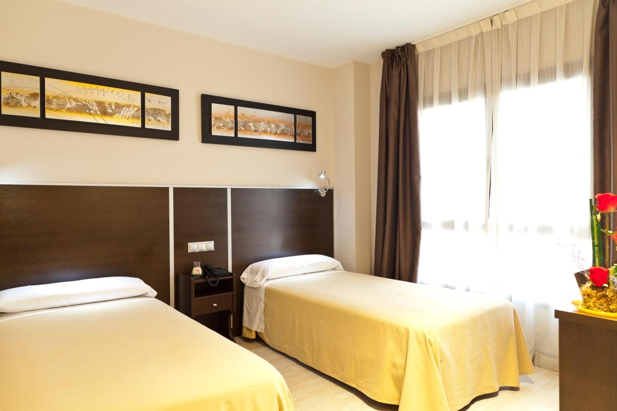 Gæstehus Avenida Barajas 3*
