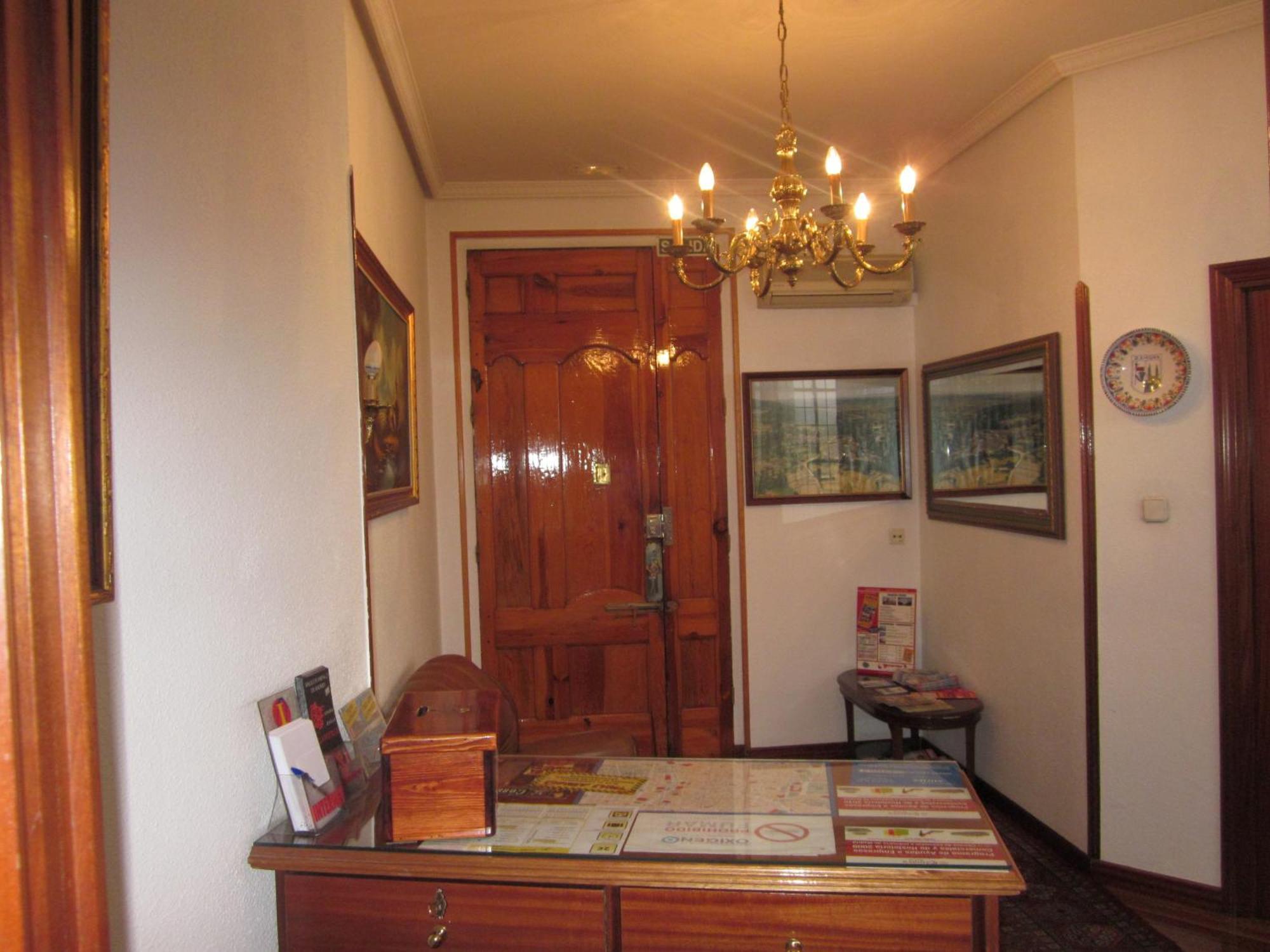 Guest house Splendid - Gran Via 2*