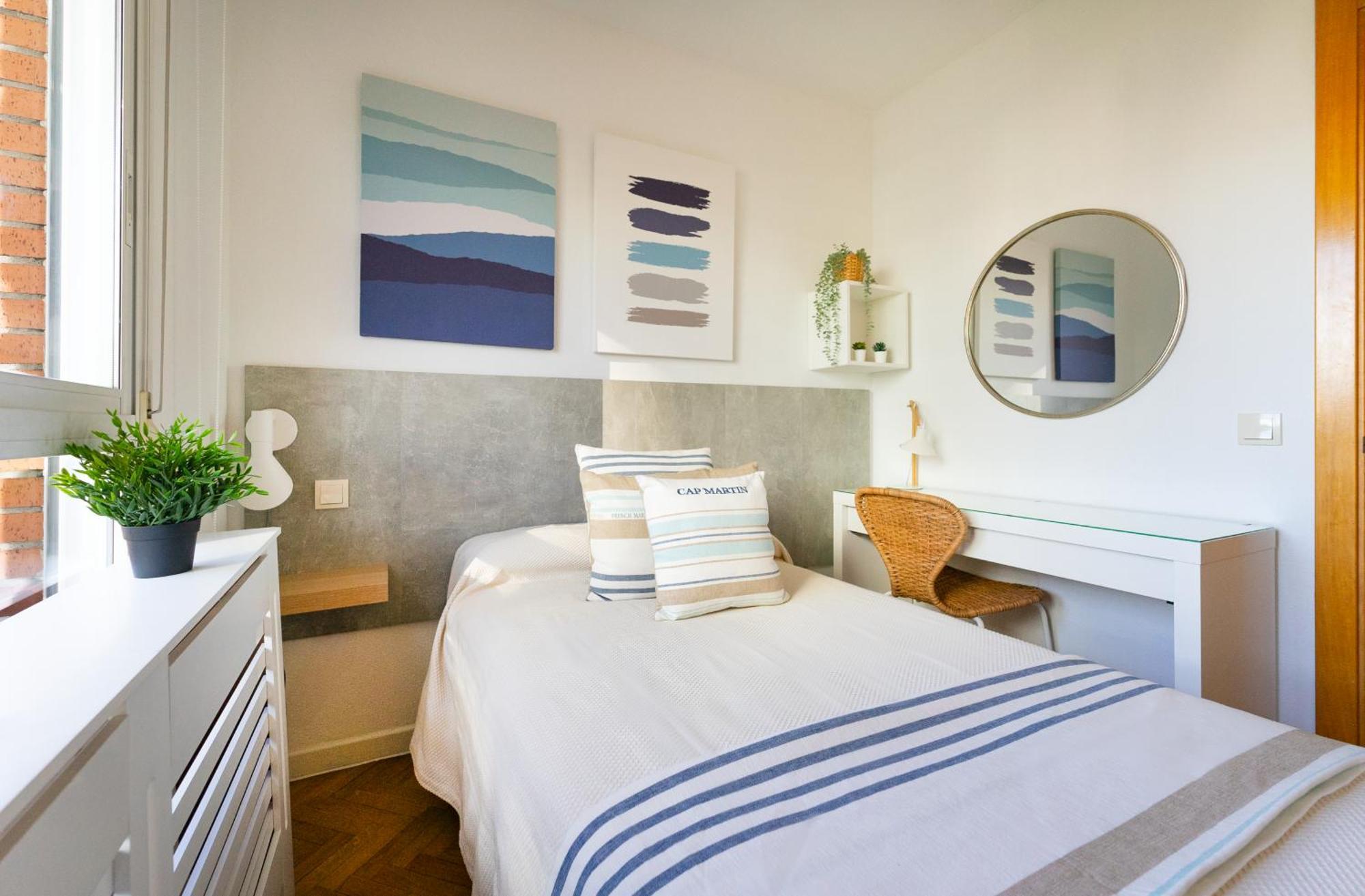 Atico Con Terraza, Parking Y Piscina Madrid