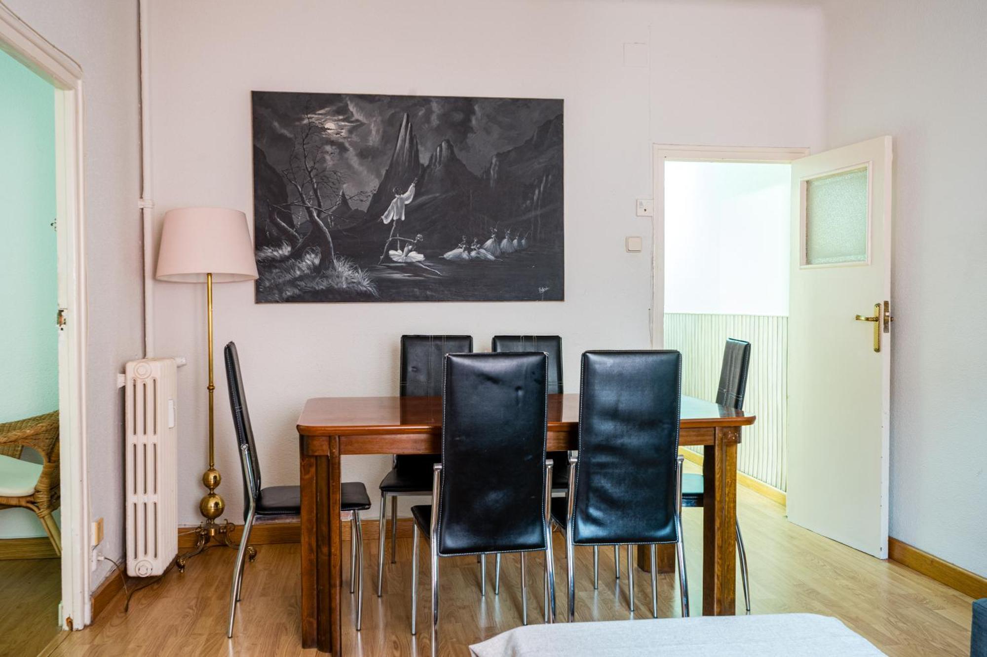 Apartamento Amplio En Chamberi By Bebalmy Madri