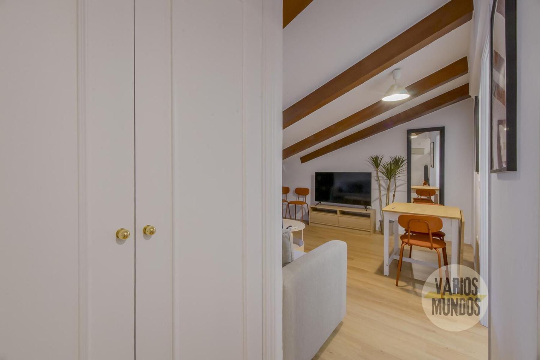 Apartment Fashion Design Loft En Calle Carretas-sol 4pax
