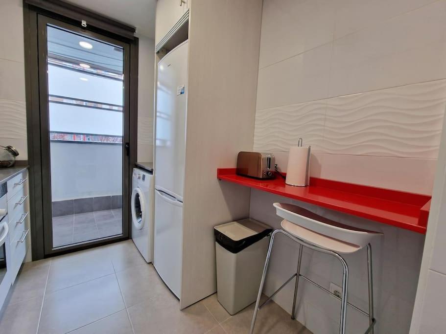 Lejlighed Valdebebas Con Garaje Gimnasio Y Piscina Madrid