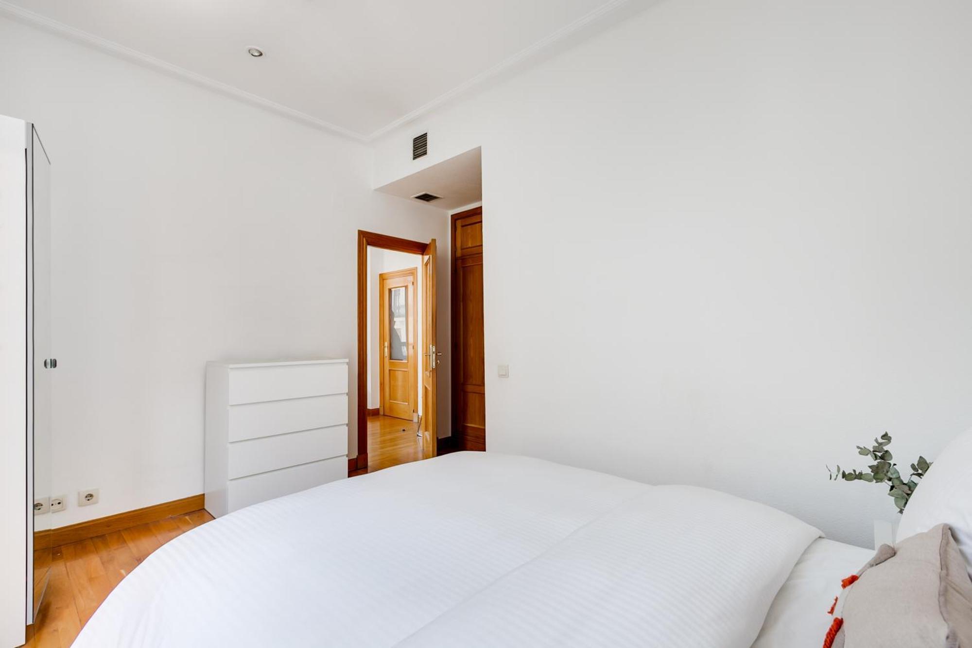 Apartment Serrano & Claudio Coello: Lujo, Luz Y Elegancia