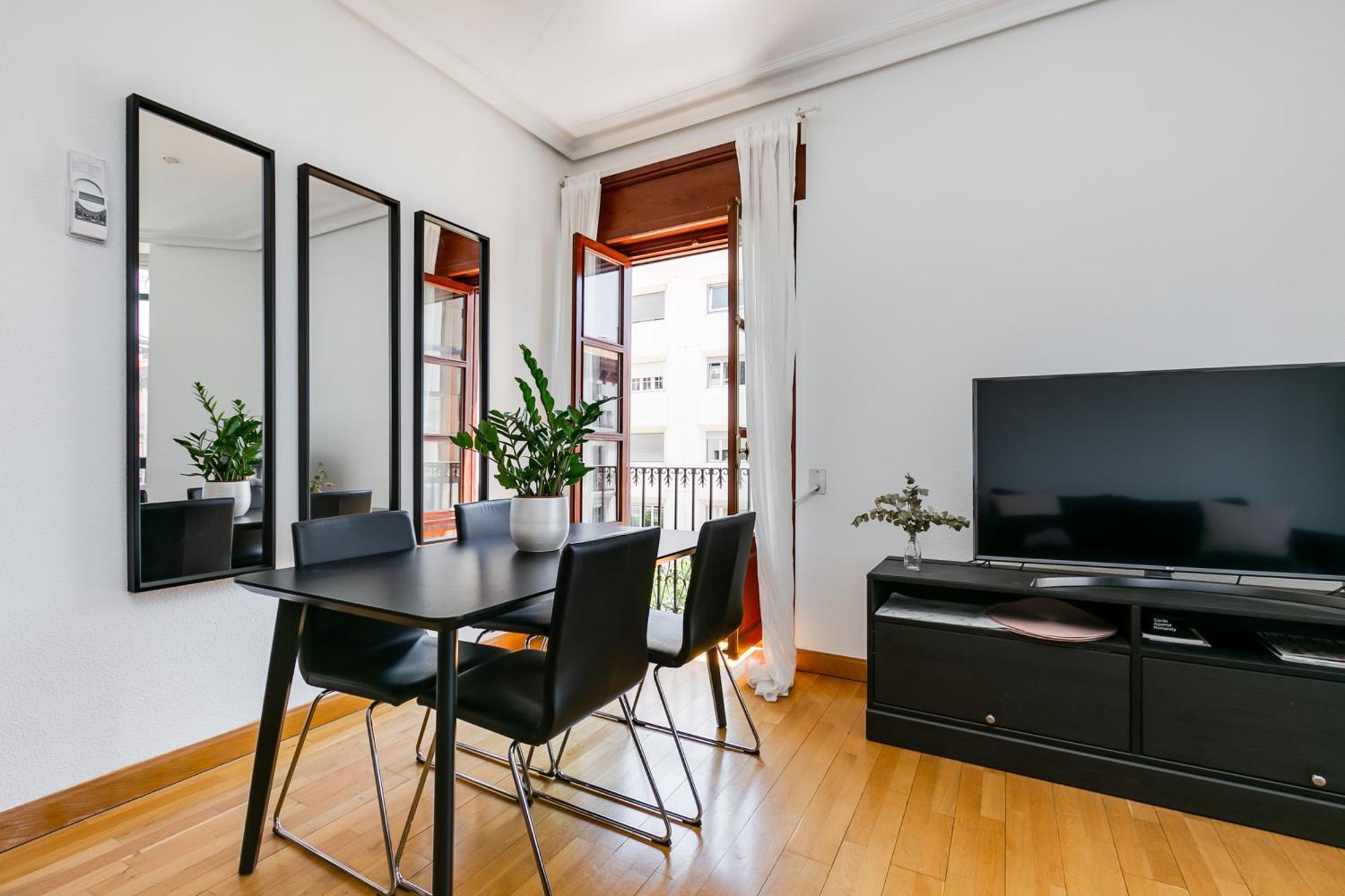 Apartment Serrano & Claudio Coello: Lujo, Luz Y Elegancia
