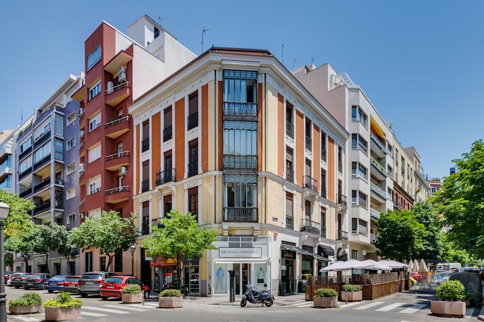 Serrano & Claudio Coello: Lujo, Luz Y Elegancia Madrid
