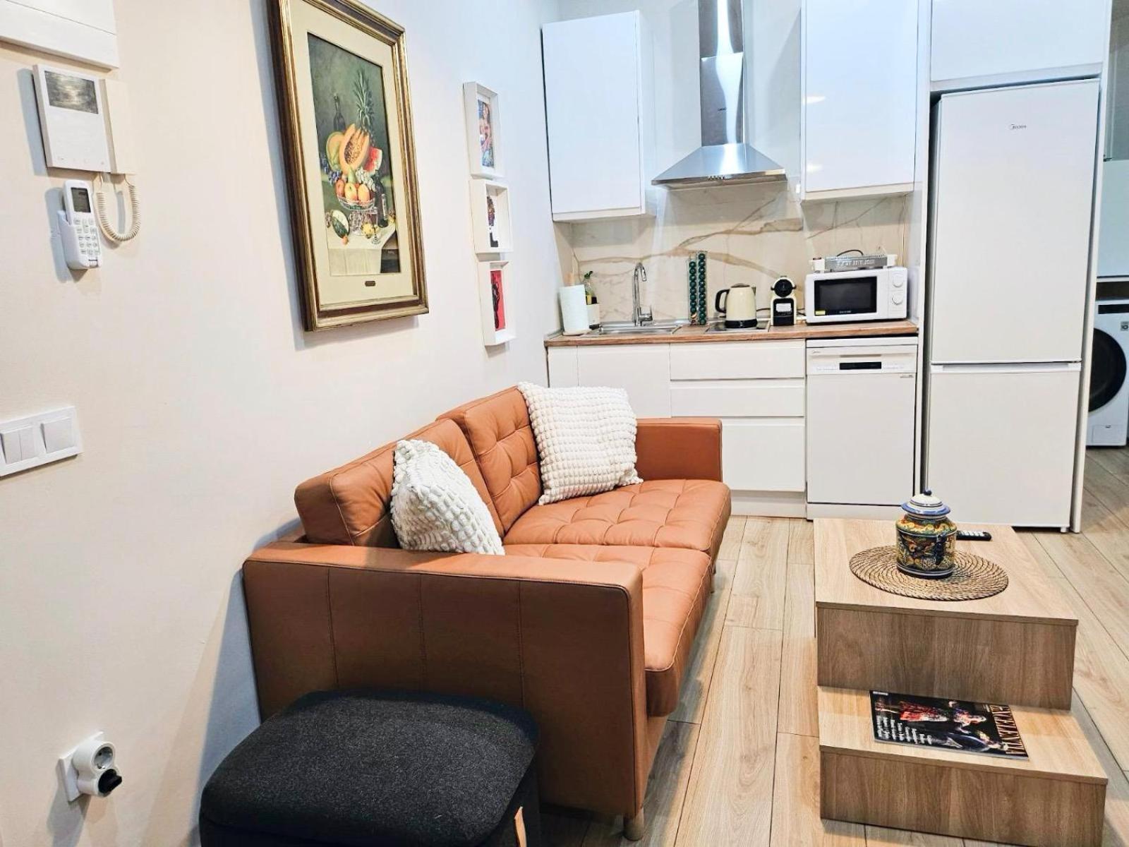 Apartment Acogedor En Atocha By Bebalmy Madrid