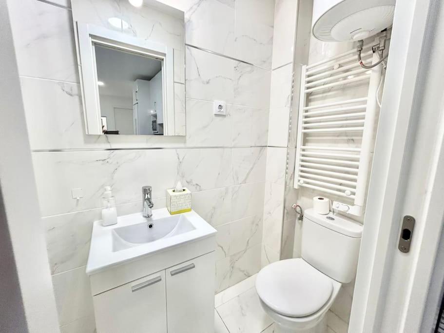 Apartment Metro Avenida De America 09