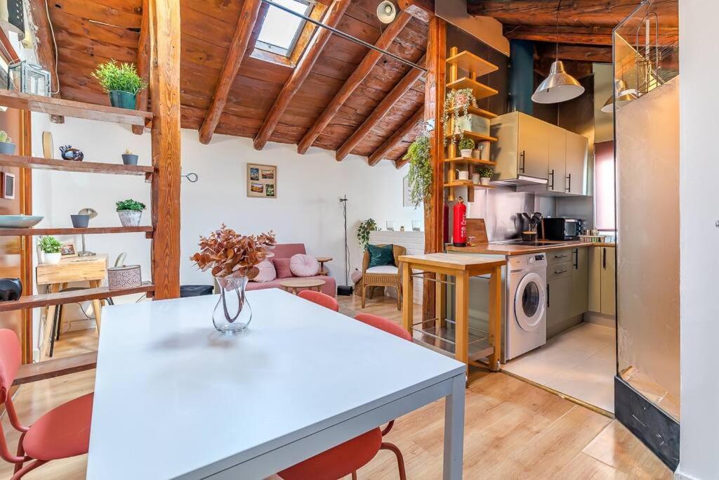 Apartment Maravilloso Estudio En Chamberi. Metro Quevedo Madrid