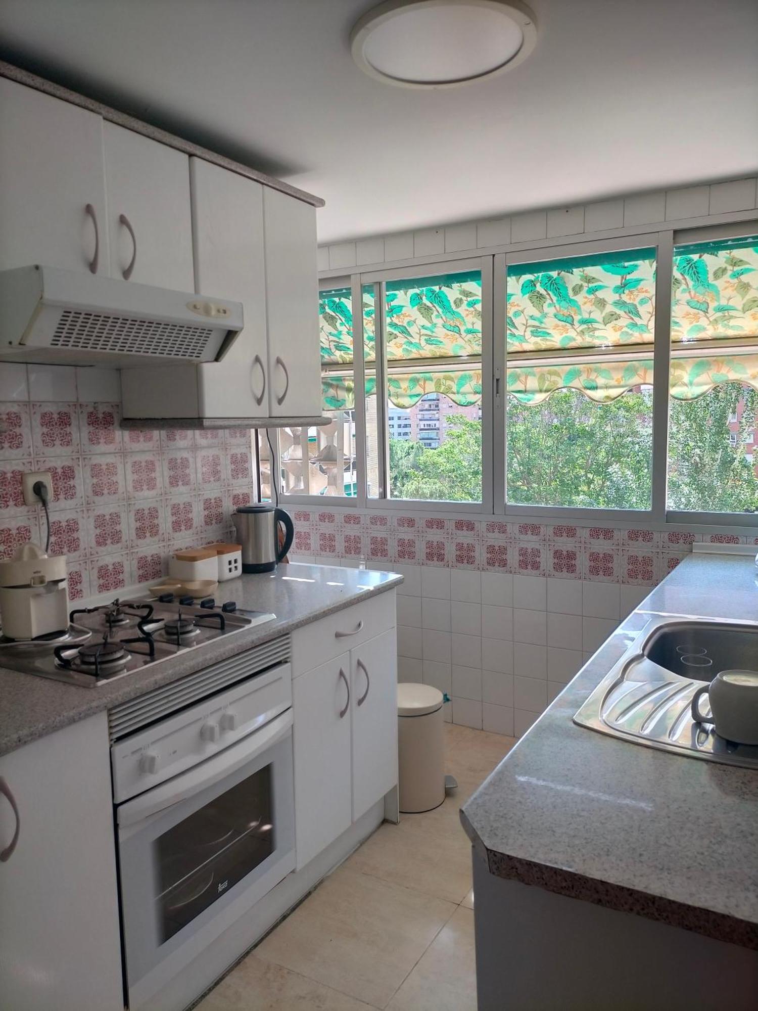Guest house Female Only Pinar De Chamartin Madrid