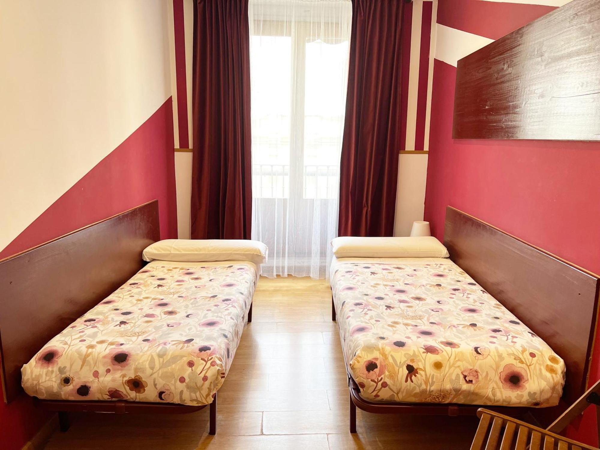 Abaaly Guest house *