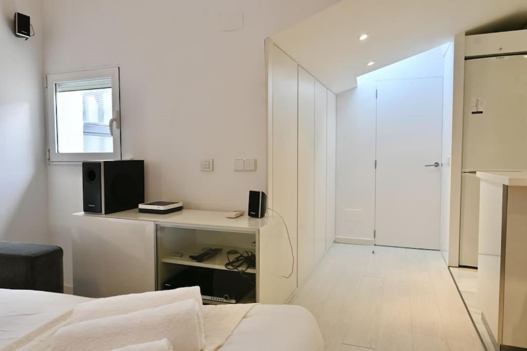 Apartment For Temporal Con Encanto A Pocos Metros Del Sol Myr13