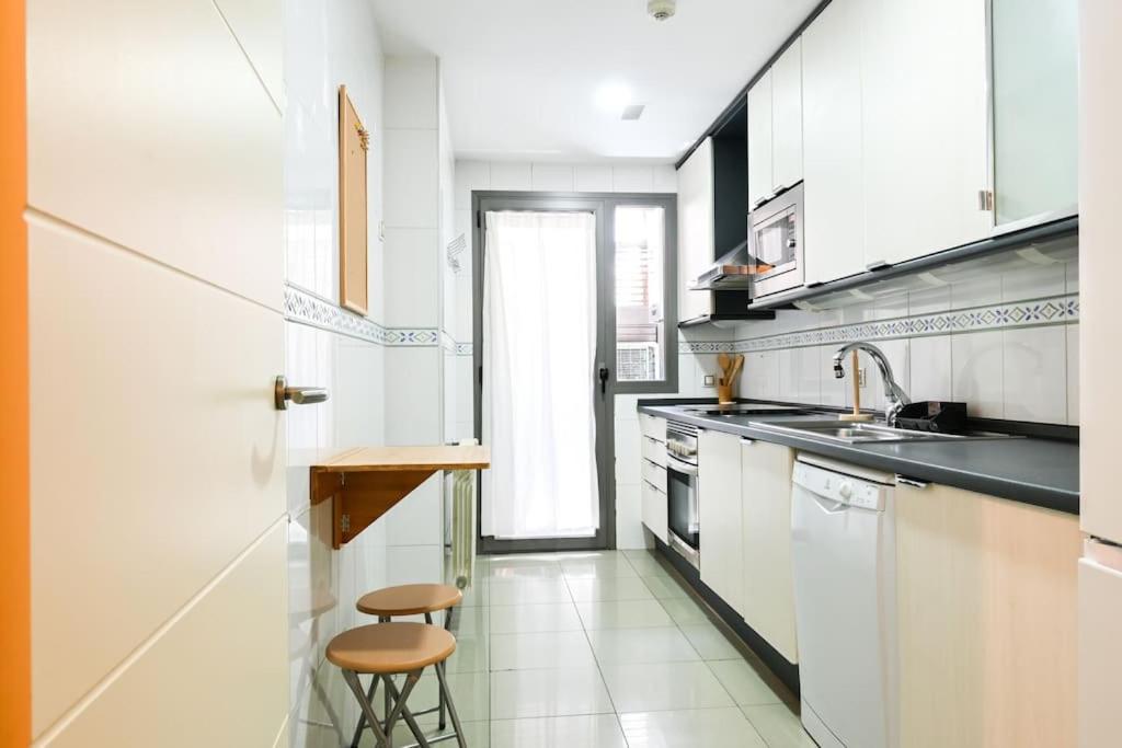Apartment For Temporal Con Estilo Y Comodidad En Eros 14